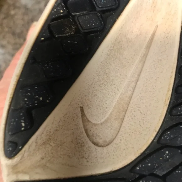 Nike Multicolor Running Shoes - Picture 12 of 13